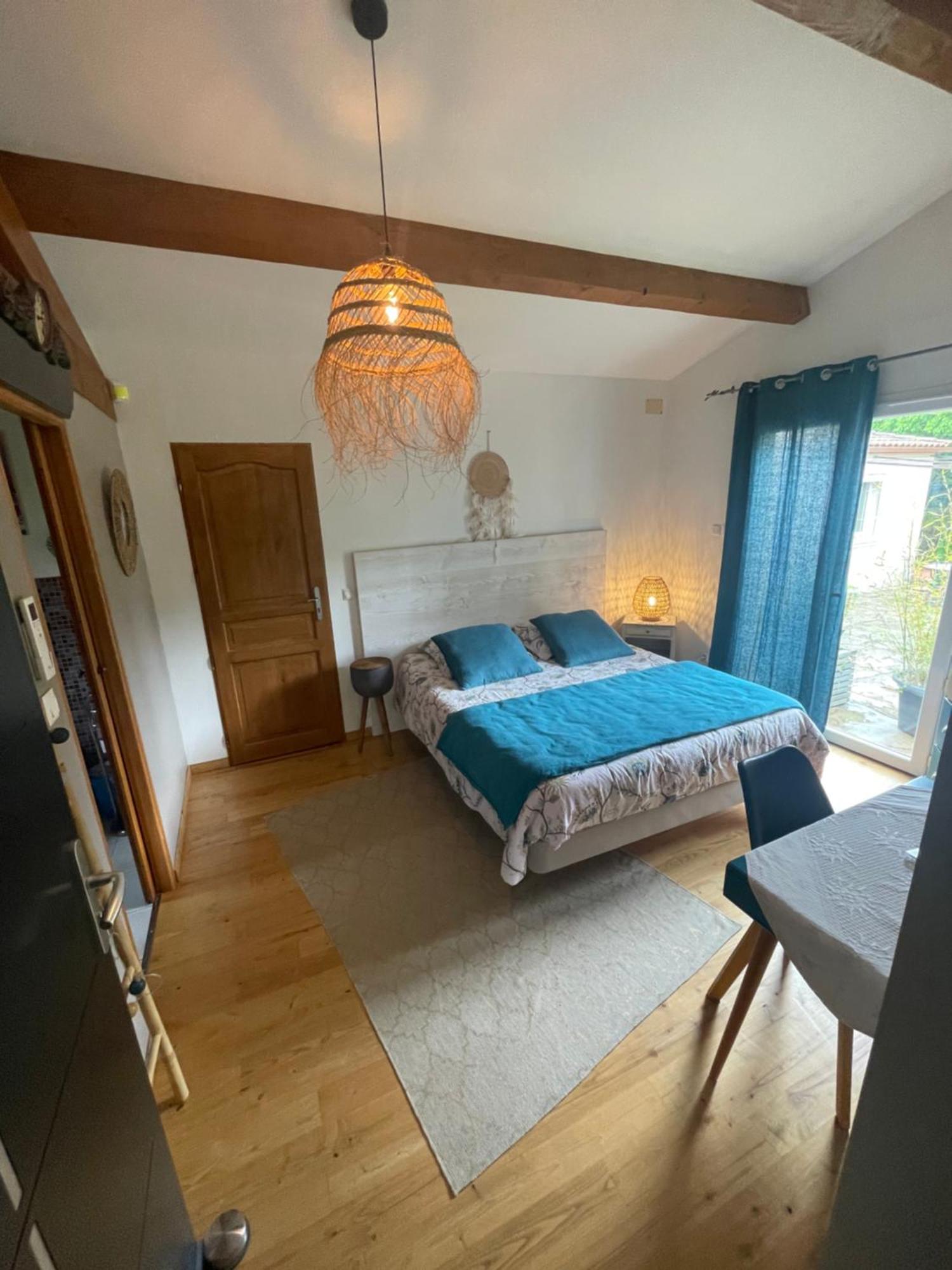 La Chambre Haute Et Son Spa Nîmes Eksteriør bilde