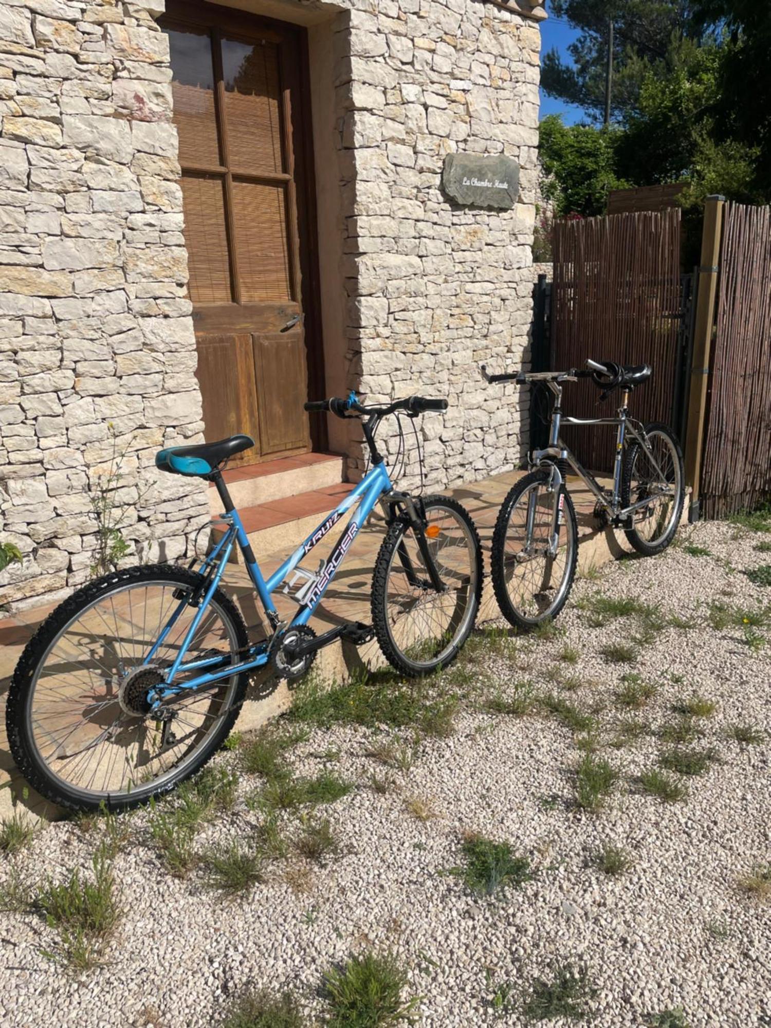 La Chambre Haute Et Son Spa Nîmes Eksteriør bilde