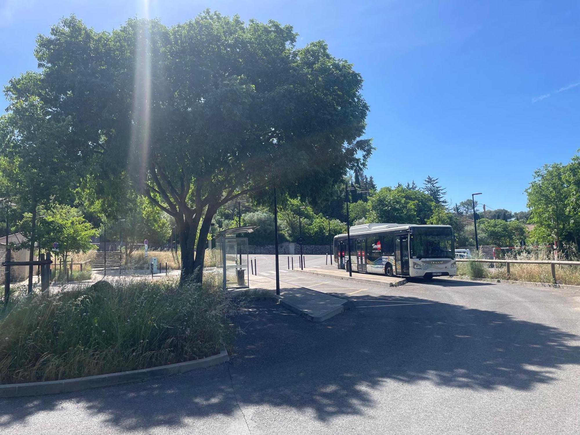 La Chambre Haute Et Son Spa Nîmes Eksteriør bilde